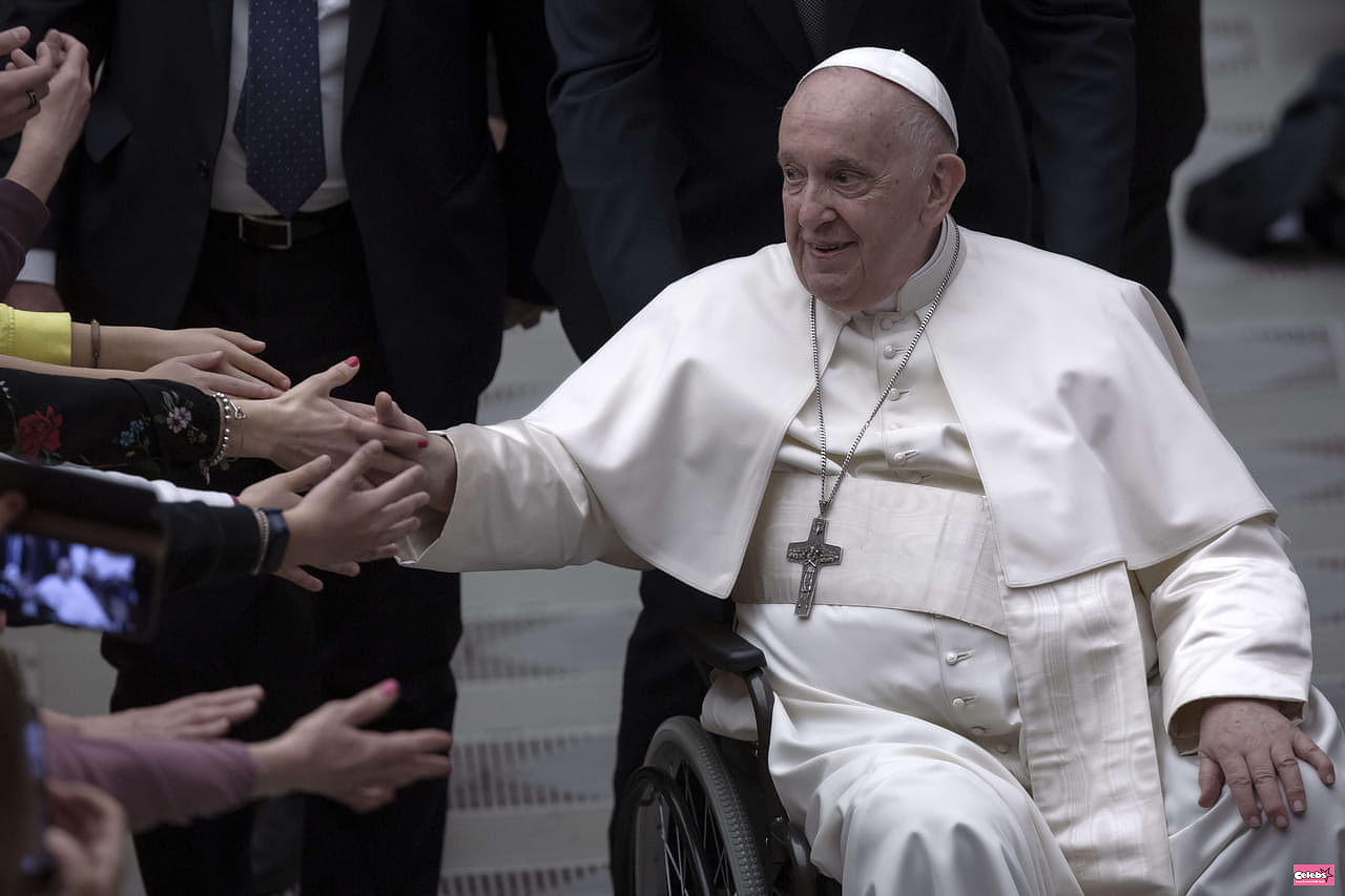 Pope Francis: why is he hospitalized?
