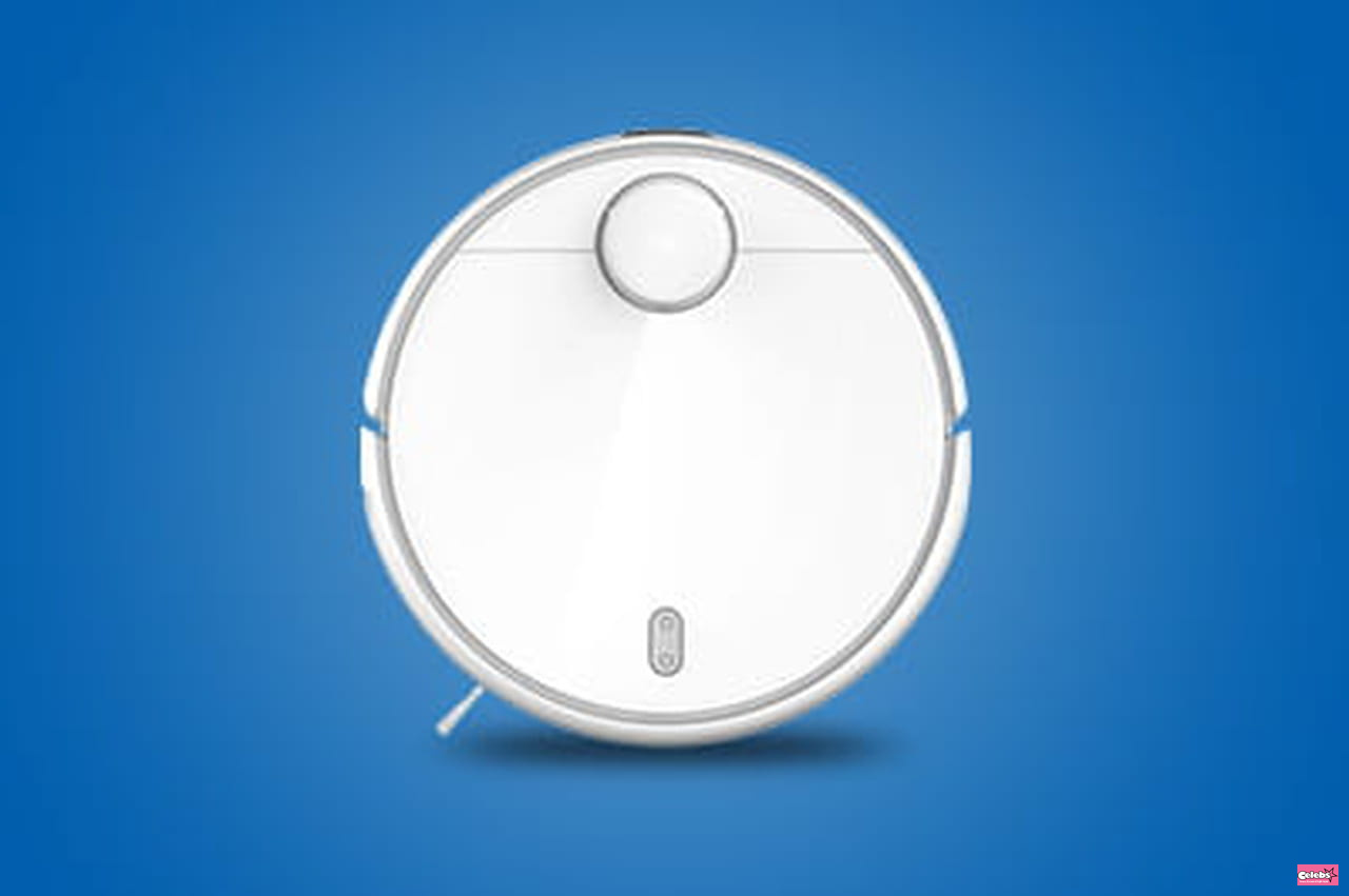 Robot vacuum cleaner: the new Xiaomi Mi Robot on promotion for its launch
