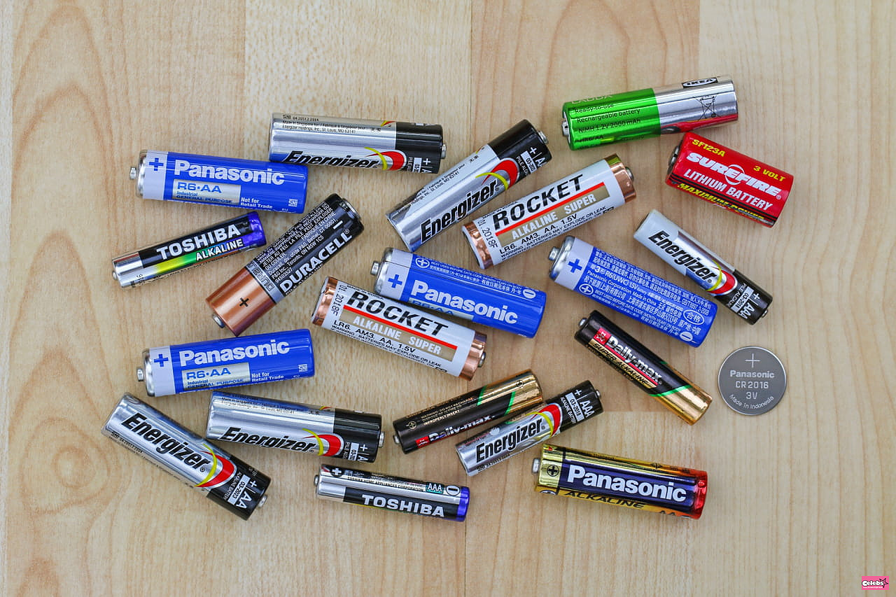 How do you know if a battery is dead without testing it? Try the "bounce method"!