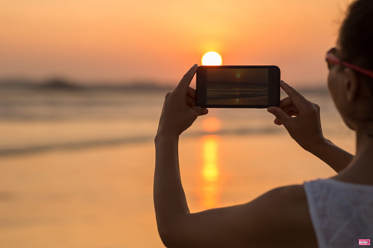 A photography pro reveals simple settings for your smartphone to enhance your vacation photos