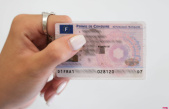 The driving license is becoming paperless but only 1 in 4 French people can obtain it