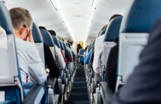 Air travel 2023: 3 mistakes EVERYONE makes on board