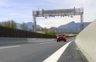 This bridge with cameras is spreading on French motorways...