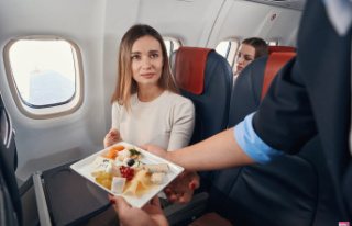 Flight attendants reveal the food and drink they would...