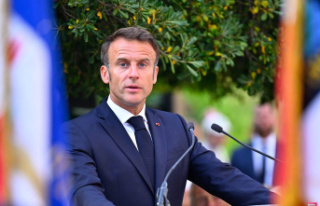 Interview with Emmanuel Macron: what announcements...