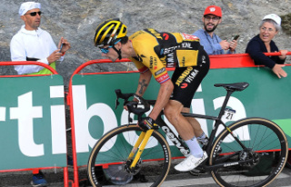 Vuelta 2023: Roglic takes off at Angliru, Jumbo hat-trick!...