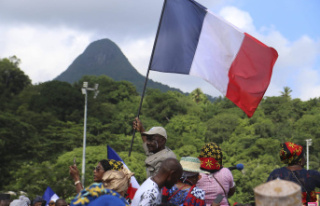Is the abolition of land rights in Mayotte possible?