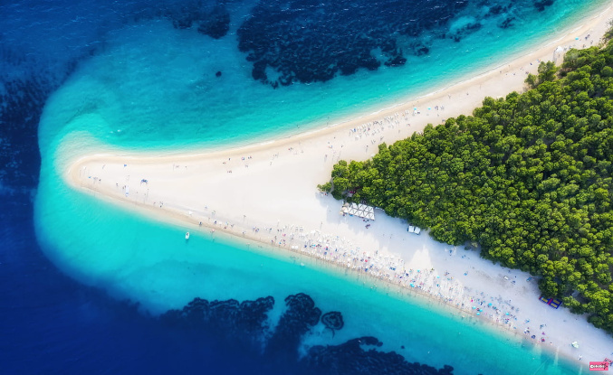 This beach in Europe is one of the most beautiful in the world, it looks like the Maldives and offers great photos