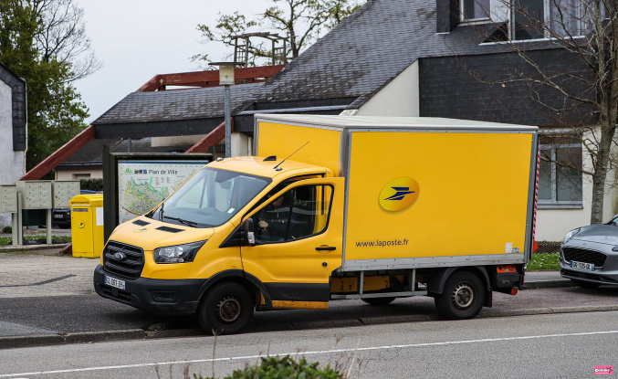 New yellow La Poste trucks are arriving in several departments: for which services?