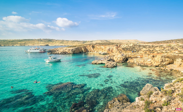 This small island in Europe is ideal in spring, no one knows it and its beaches are superb